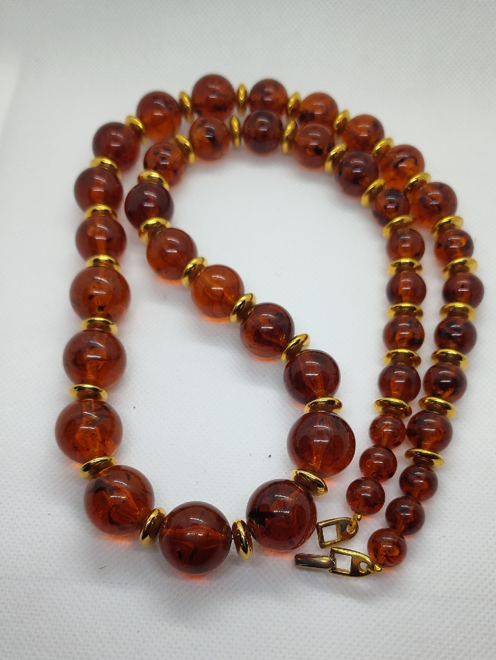 Napier Vintage Amber/Root Beer With Gold-tone Separators 31 Inchs